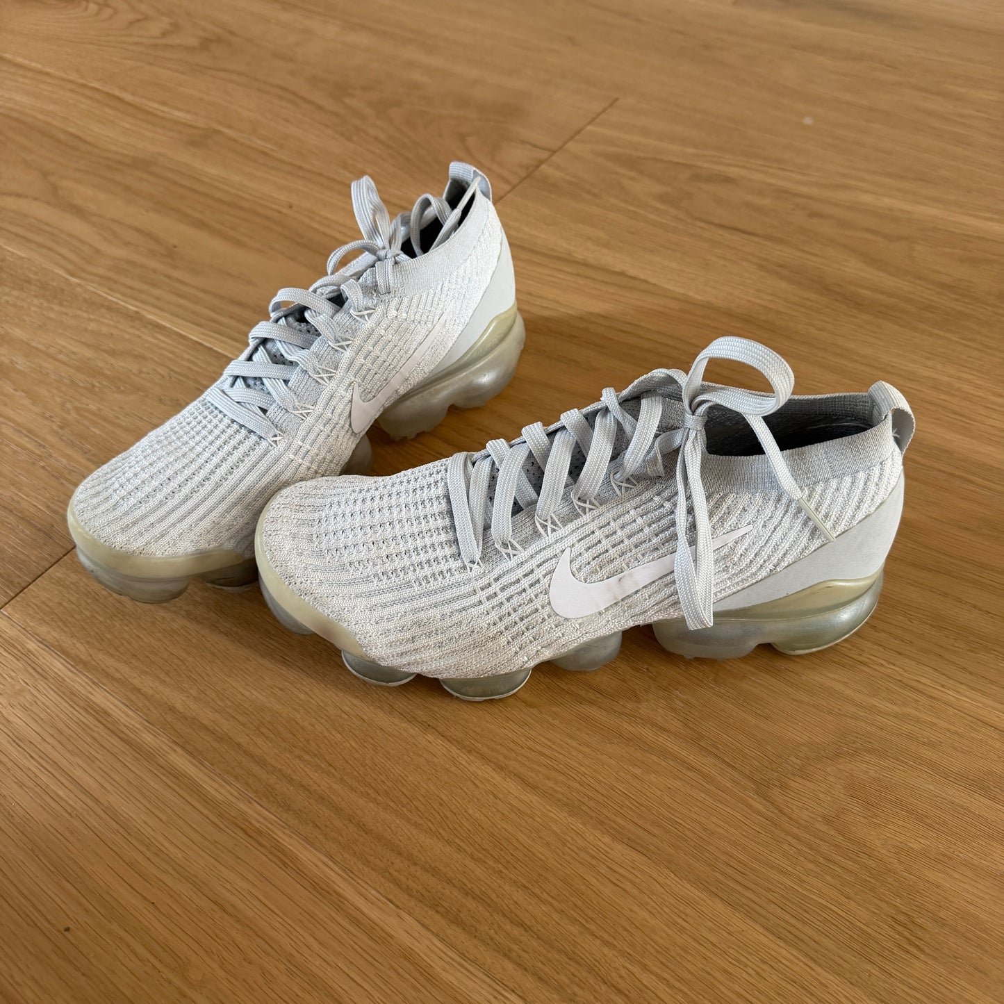 Shaiden Sportschuhe alt