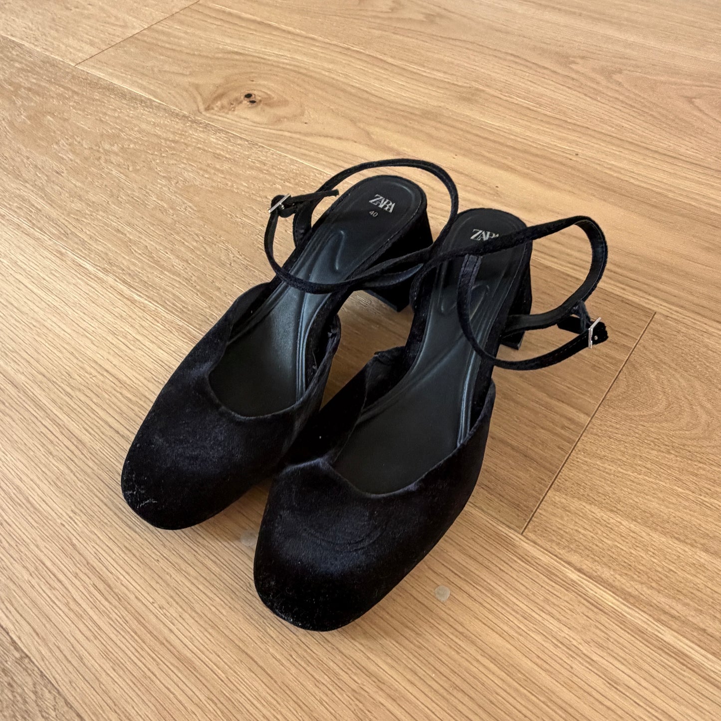 Shaiden Heels Samt