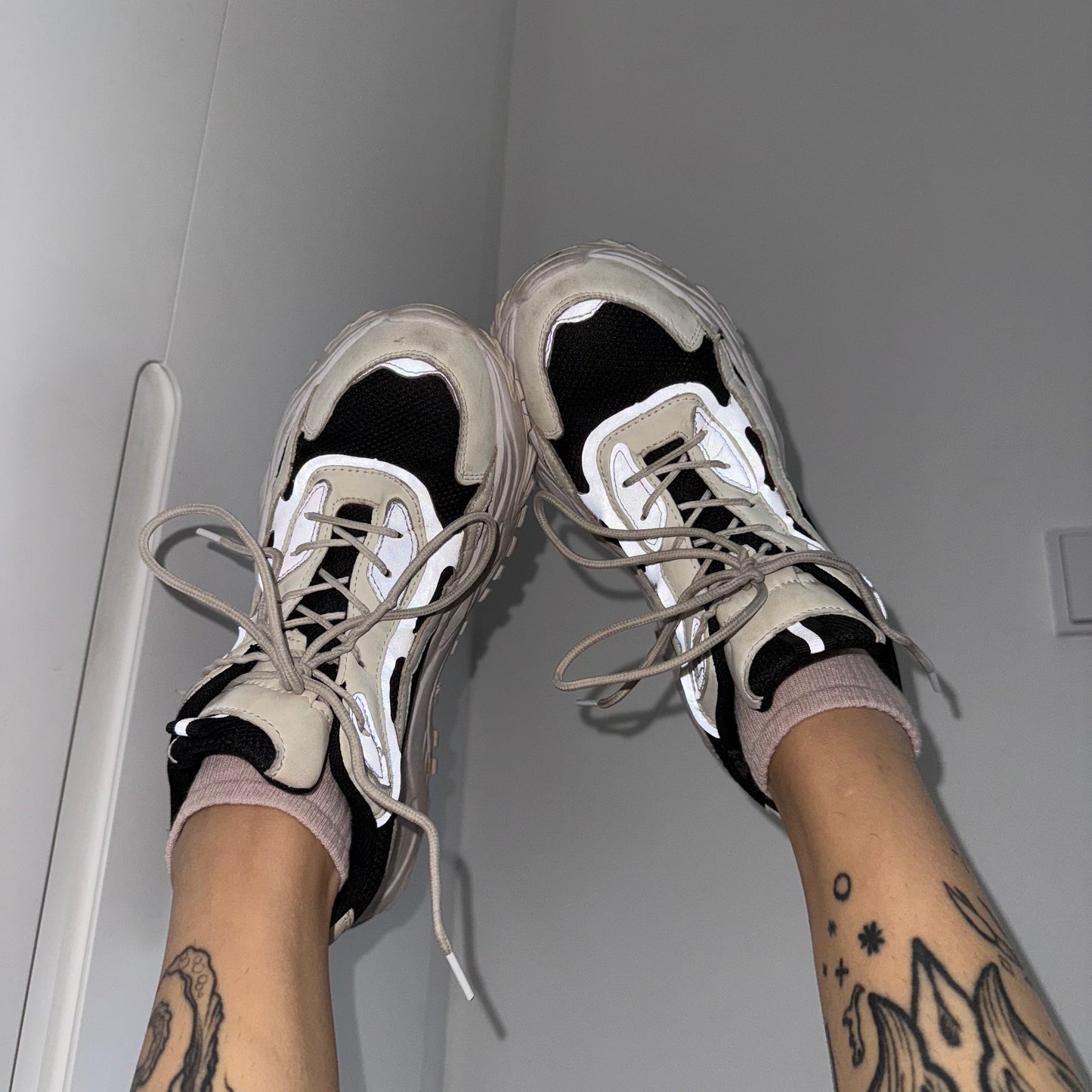 Schuhe Schwarz Weiß
